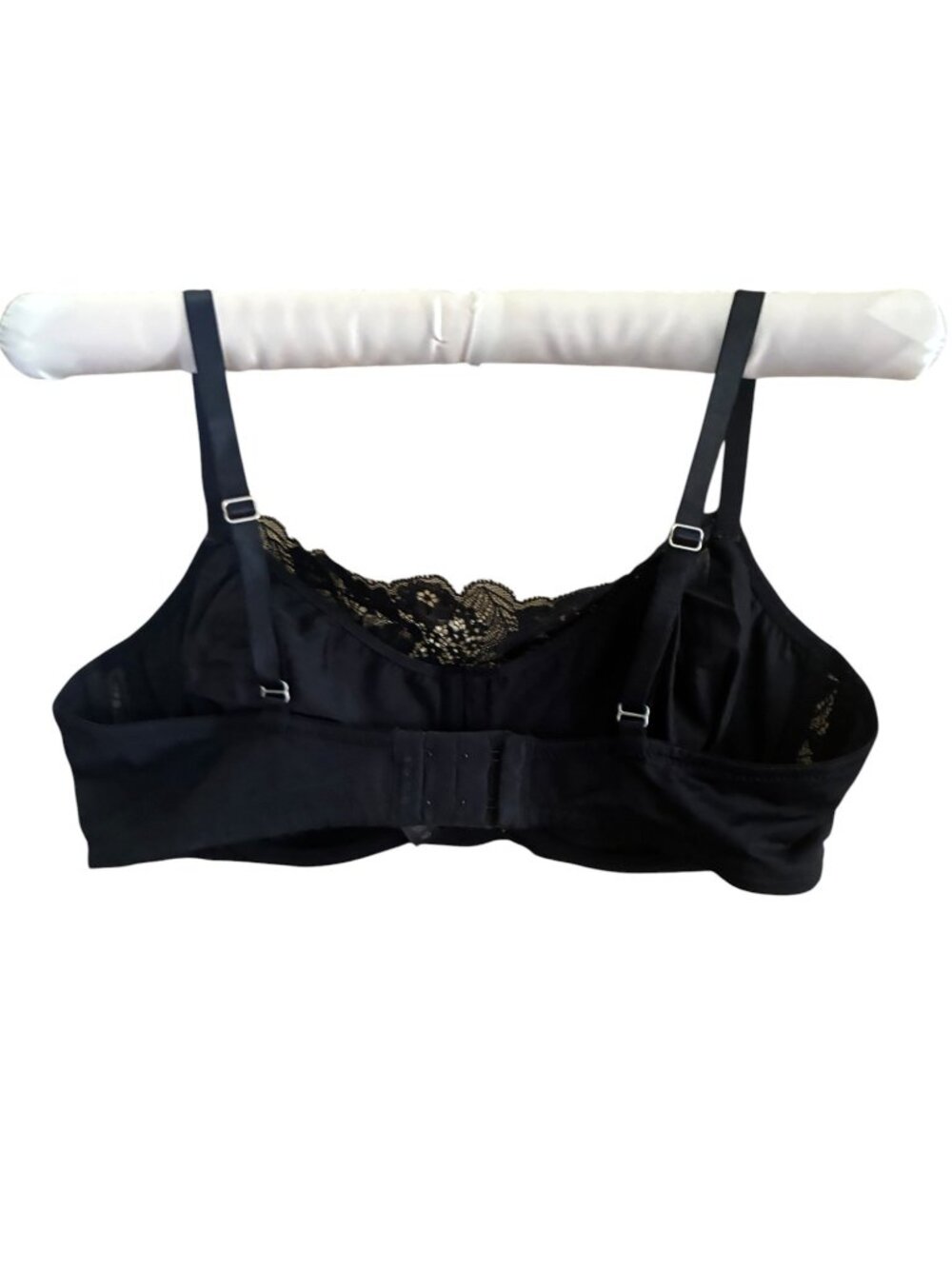 Lace Black Underwire Bra By Soma Size 38D Adjustable Straps Lace Trim - Picture 2 of 11
